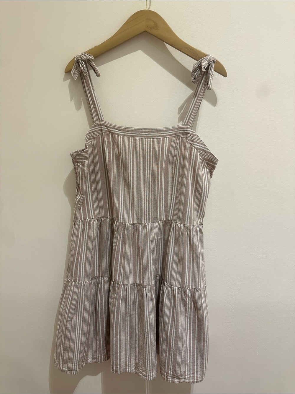 Derek Heart Striped Tie-Shoulder Summer Dress in Taupe and White